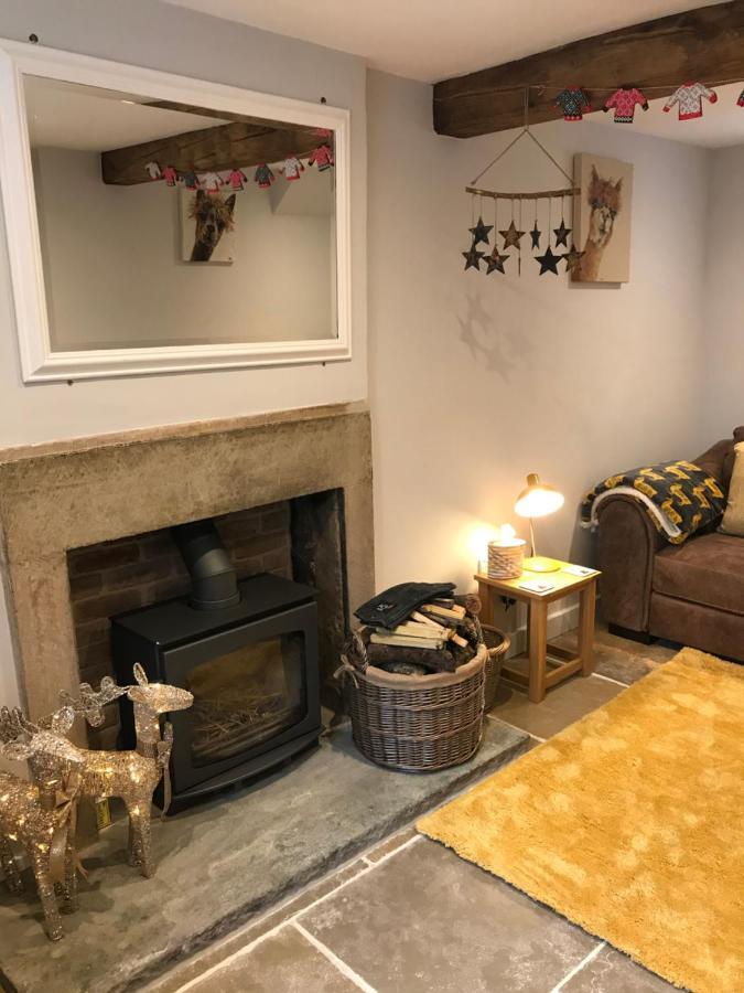 Rustic Retreats Jacks Cottage With Hot Tub & Alpaca Walking Experiences Matlock  Exterior photo