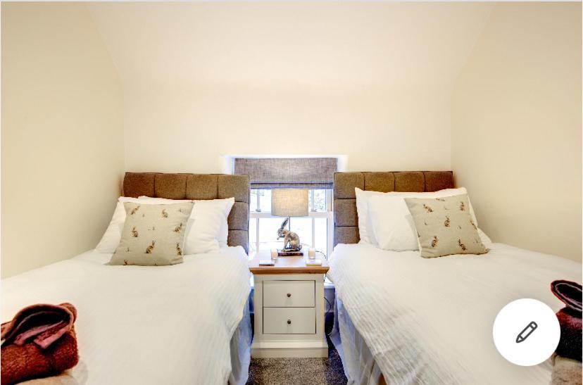 Rustic Retreats Jacks Cottage With Hot Tub & Alpaca Walking Experiences Matlock  Exterior photo